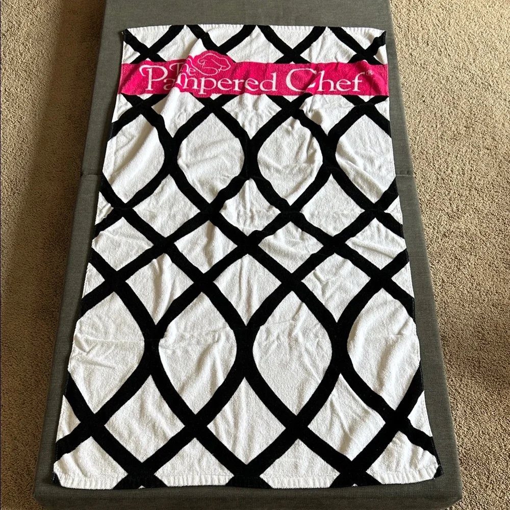 The Pampered Chef Pink and Black Geometric Beach Towel